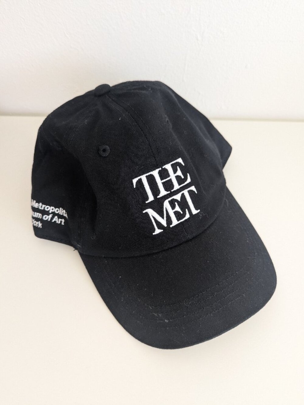 The Met logo baseball cap
